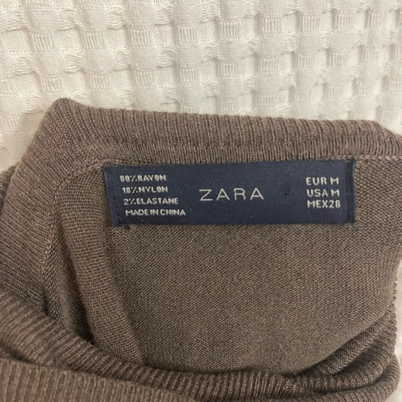 Zara Brown Turtleneck Sweater | Size Medium - Picture 4 of 6
